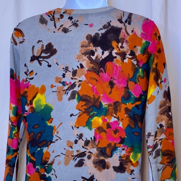 Valerie Bertinelli Cardigan - Picture 3 of 4